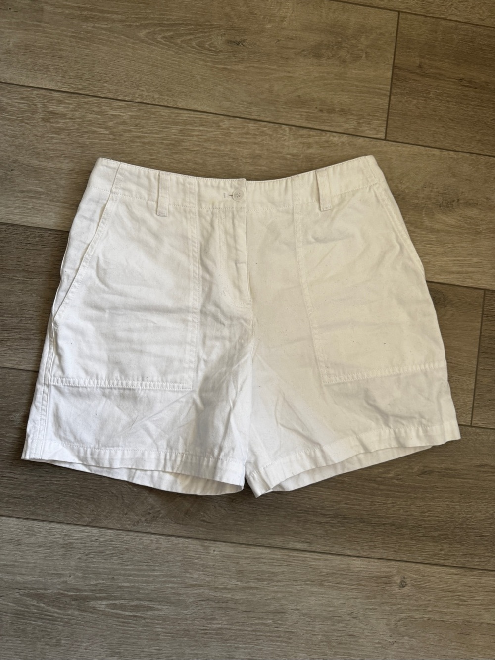 Jones New York White High-Waist Petite Utility Shorts